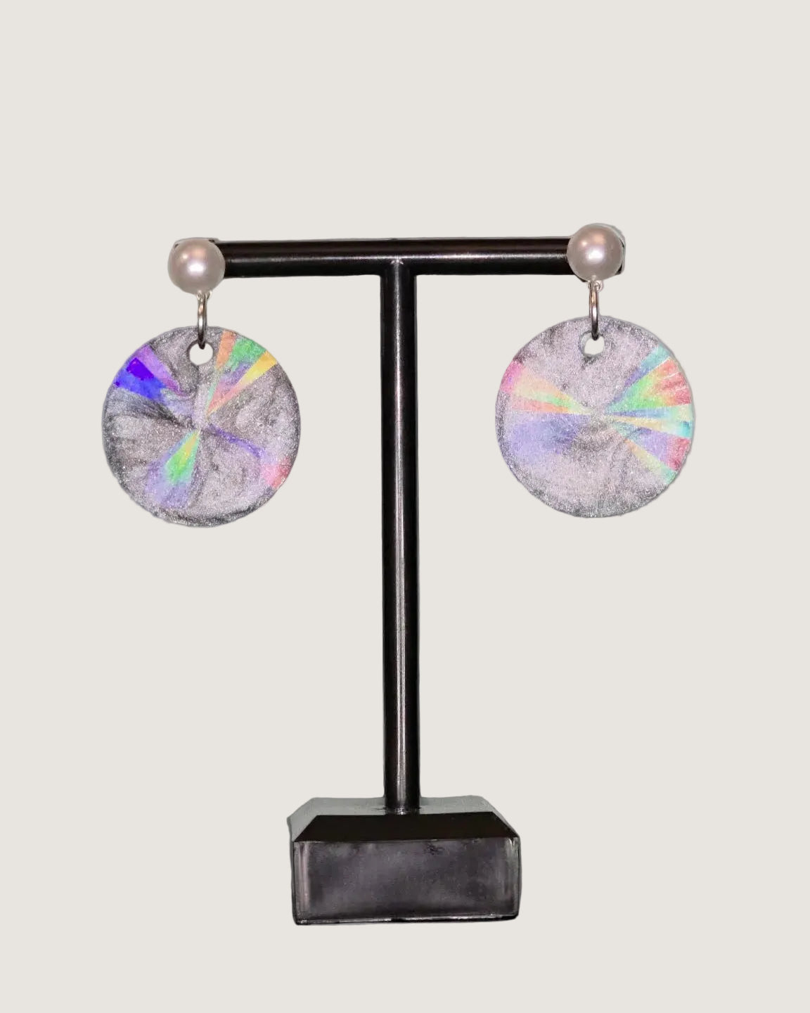 Holographic Pearl Rounds